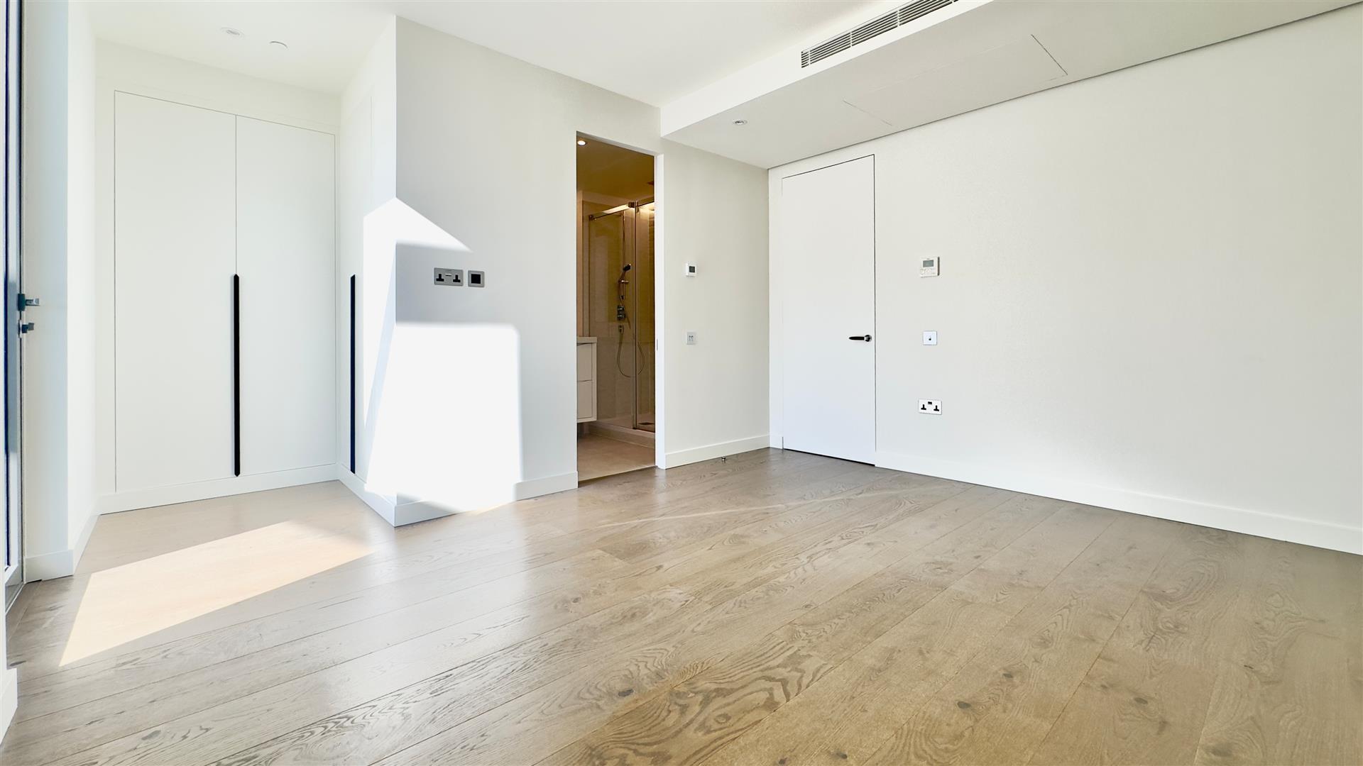 Image of Apartment - 4 Bedrooms - 4 Bathrooms for Sale in EuroCity-Gibraltar, Image 4